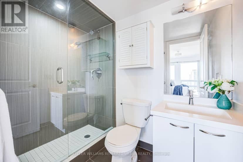 1006 - 500 St Clair Avenue W, Toronto, photo 8