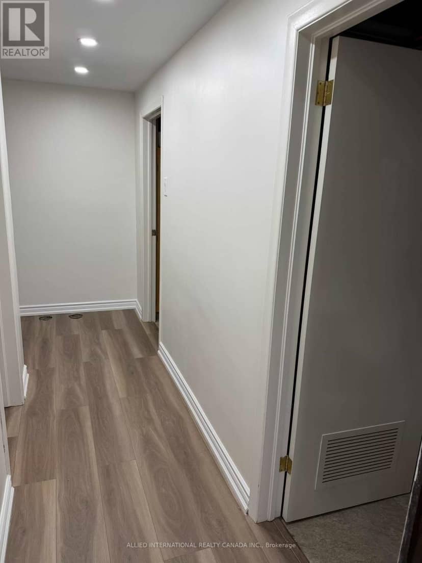 6 Aberfeldy Crescent — photo 24 of 40