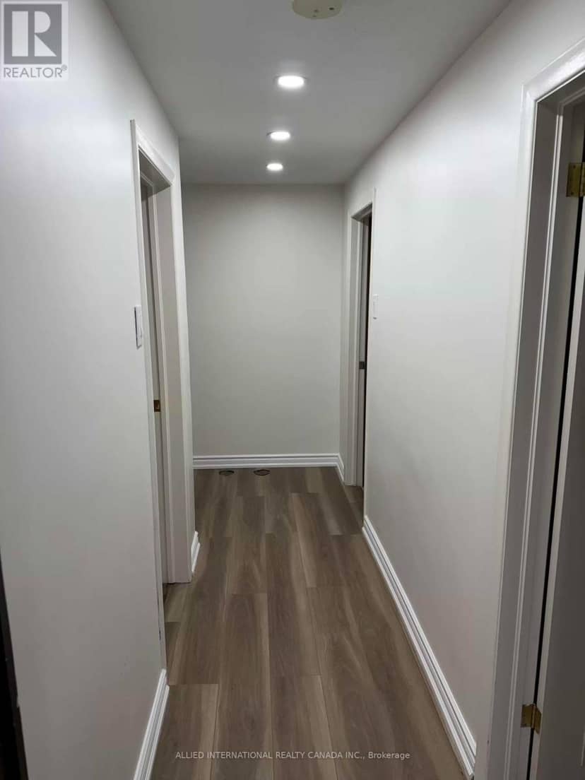 6 Aberfeldy Crescent — photo 25 of 40