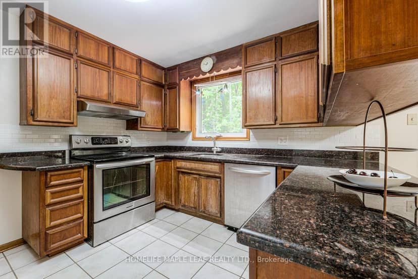 7687 Appleby Line — photo 16 of 40