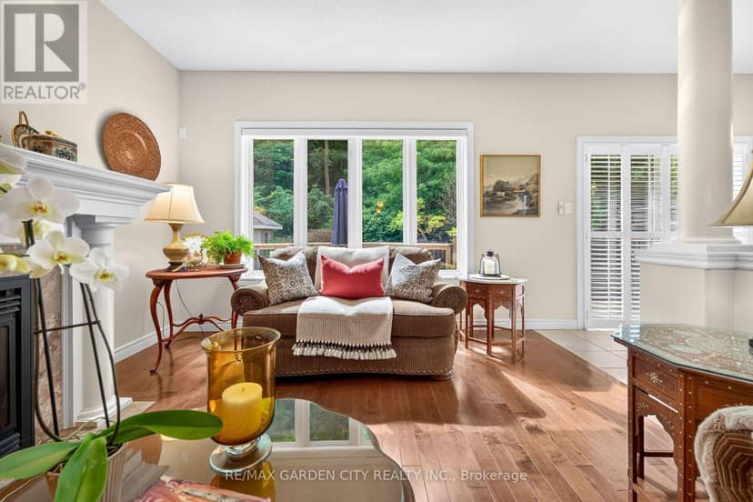18 Heathcote Court — photo 10 of 40