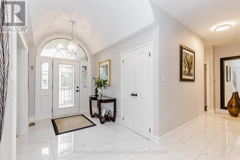 48 Rayburn Meadows Road — photo 10 of 40