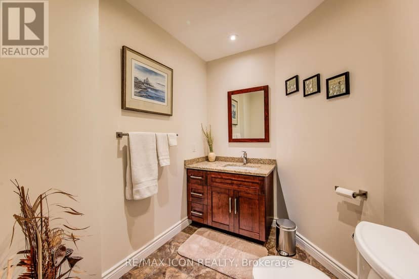 32 - 45 Blue Springs Drive — photo 8 of 40