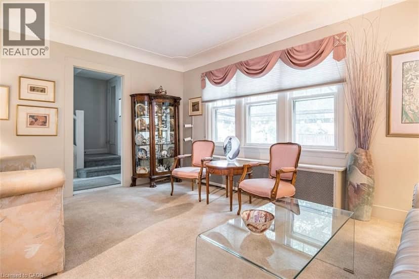 107 BOND Street S, Hamilton, photo 8