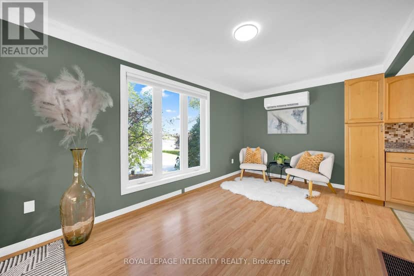 32 Phillips Street — photo 12 of 40