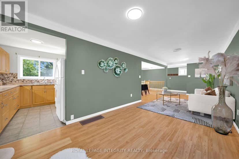 32 Phillips Street — photo 14 of 40