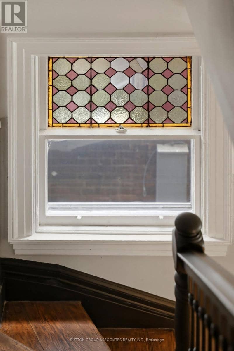492 Euclid Avenue — photo 15 of 40