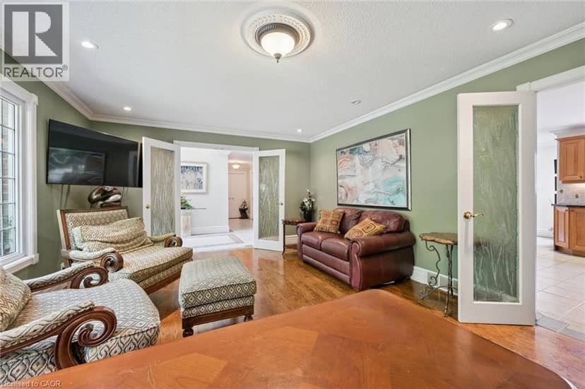 57 KENNEDY Road — photo 18 of 40
