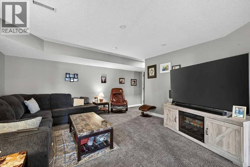 76 Rainbow Falls Boulevard — photo 40 of 40