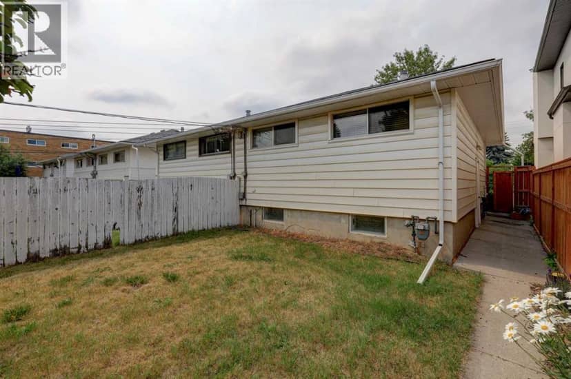 624 38 Street SW — photo 33 of 40