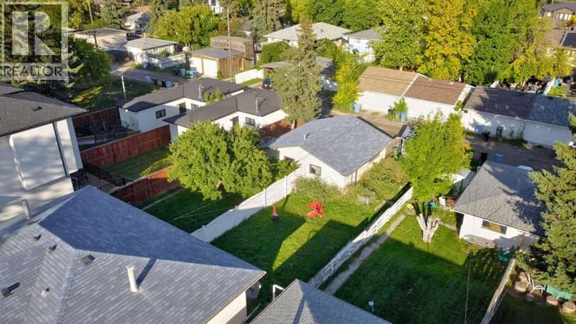 624 38 Street SW — photo 36 of 40