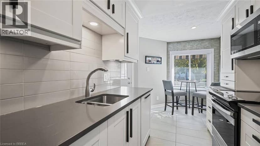 23 FREEMAN Crescent, Simcoe, photo 7