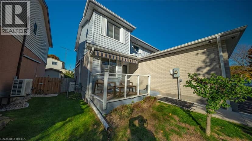 23 FREEMAN Crescent — photo 32 of 32