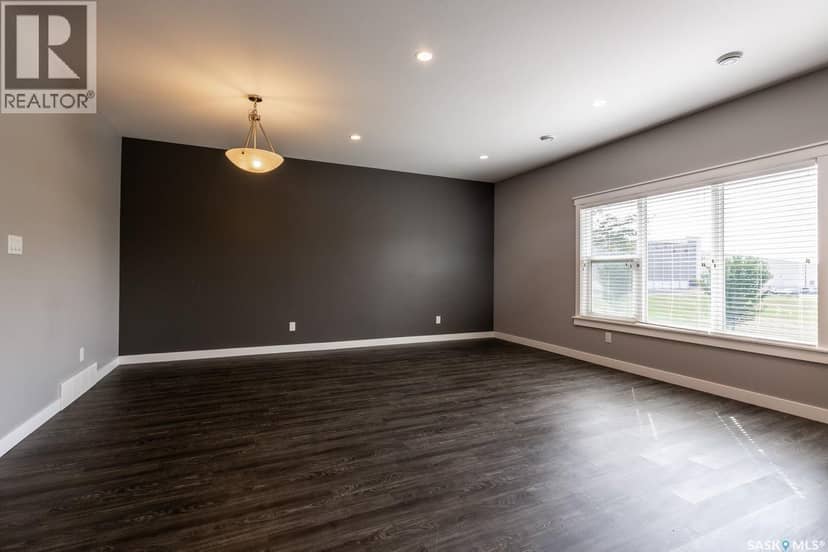 1555 Princess STREET — photo 26 of 38
