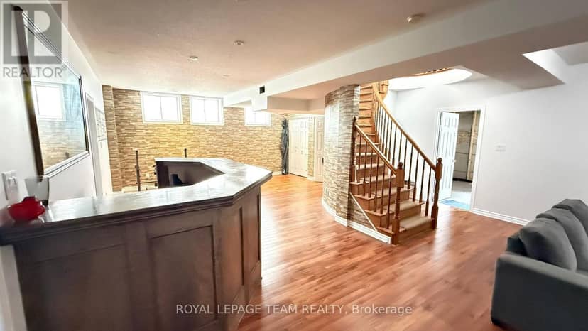 3 Samuel Mann Avenue — photo 27 of 40