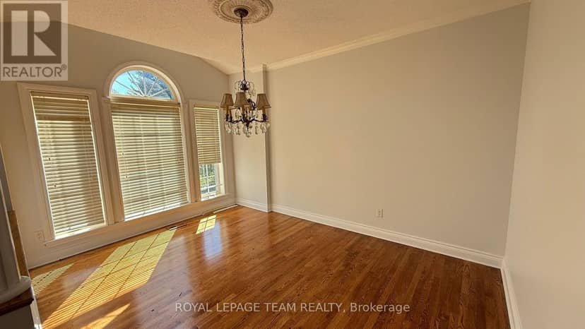 3 Samuel Mann Avenue — photo 6 of 40