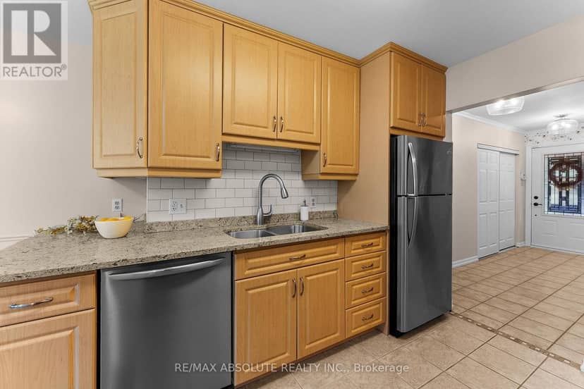 154 Ottawa Street — photo 14 of 40