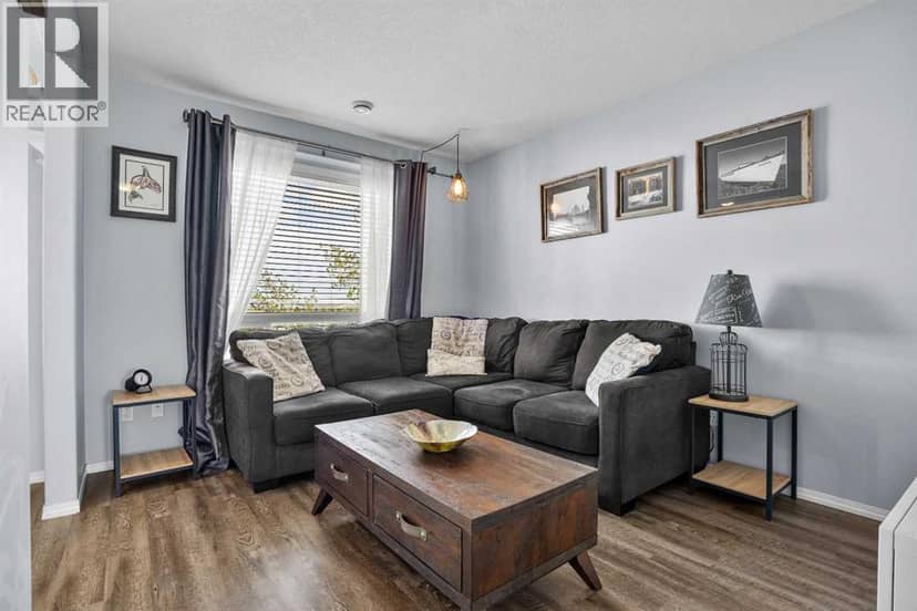 302 Sunrise Terrace NE, High River, photo 5