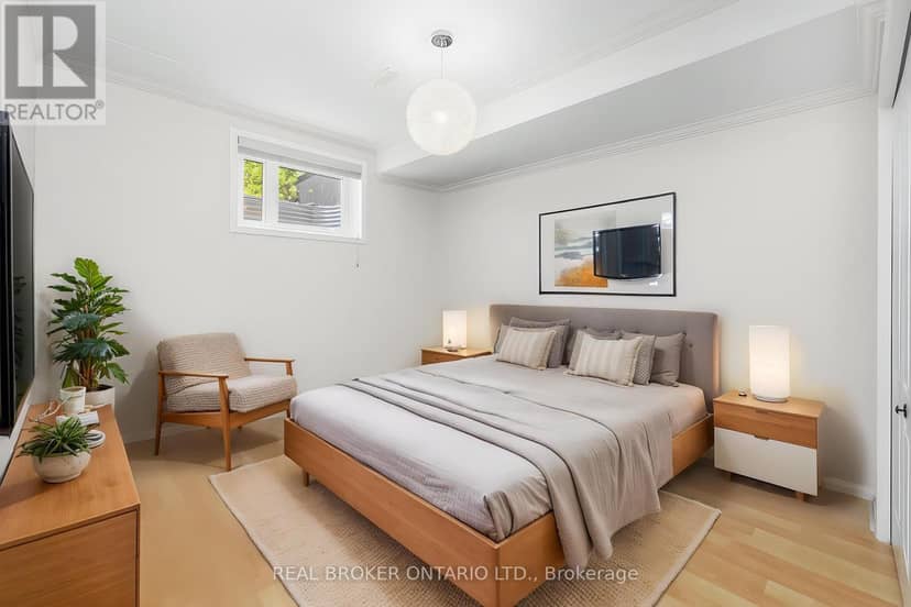 124 Macassa Circle — photo 35 of 40