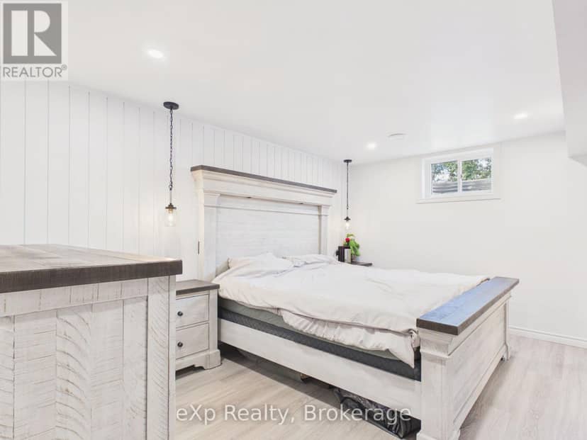 1103 Marietta Street — photo 23 of 40