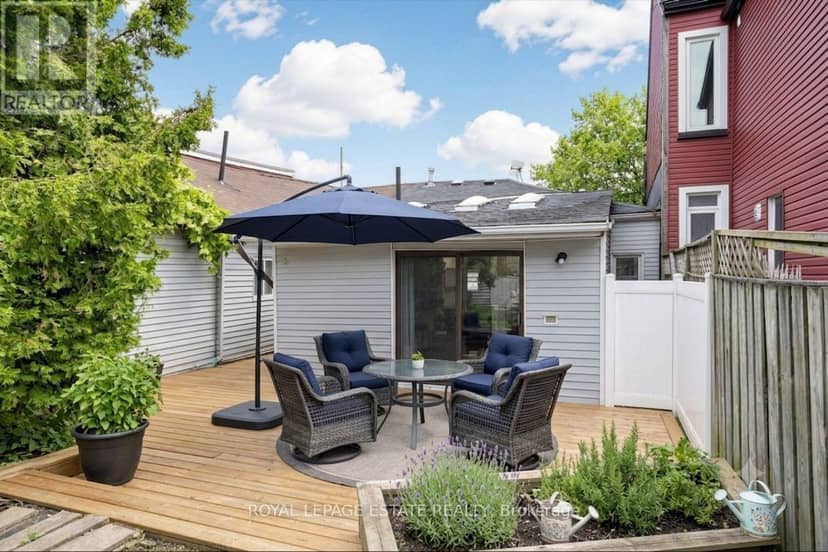 44 Mitchell Avenue — photo 12 of 18