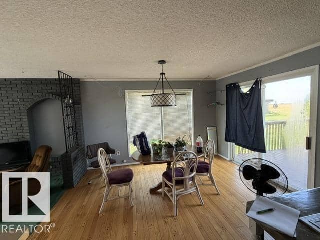 5616 50 AV — photo 24 of 26