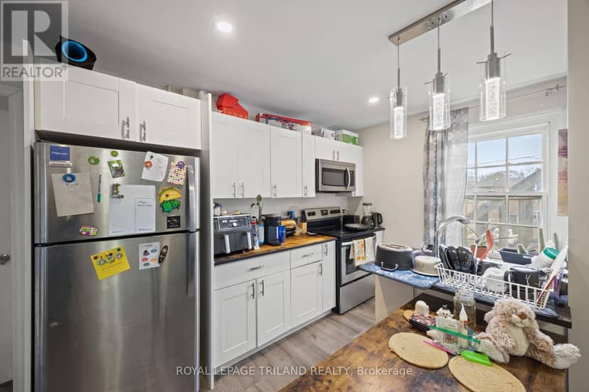 434 Dufferin Avenue — photo 15 of 34