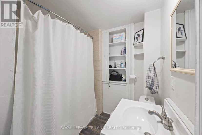 434 Dufferin Avenue — photo 20 of 34