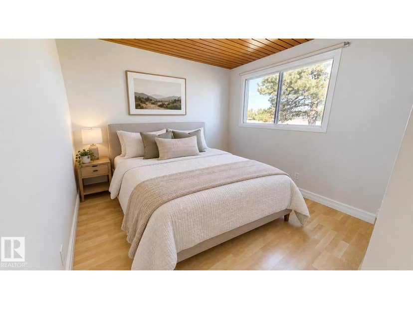 8204 14 AV NW — photo 19 of 40