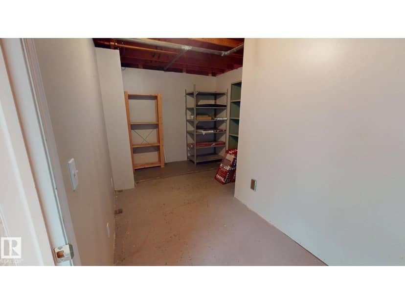 8204 14 AV NW — photo 32 of 40