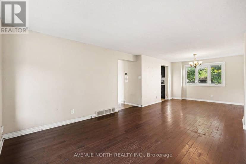 68 Downsview Crescent — photo 10 of 20