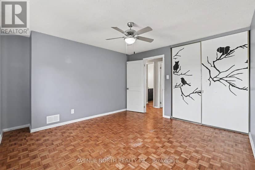 68 Downsview Crescent — photo 14 of 20