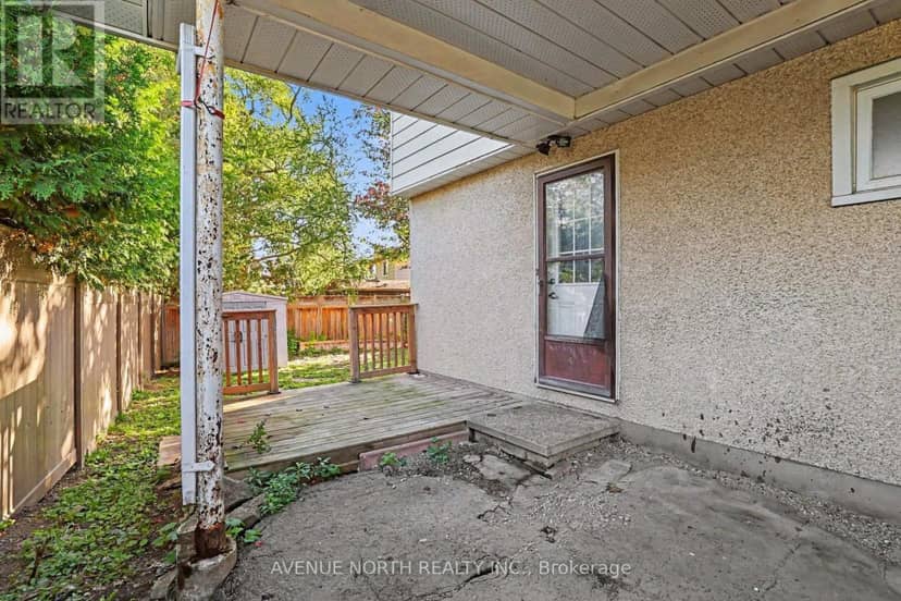 68 Downsview Crescent — photo 19 of 20