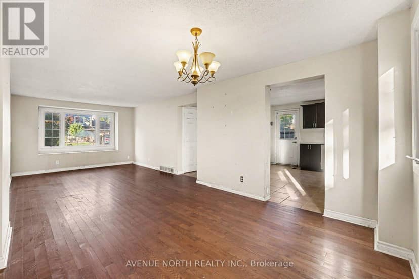 68 Downsview Crescent — photo 7 of 20