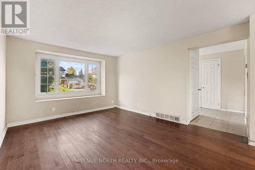 68 Downsview Crescent — photo 9 of 20