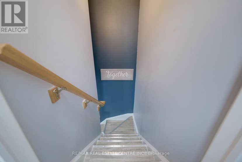 120 - 1380 Costigan Road — photo 15 of 31