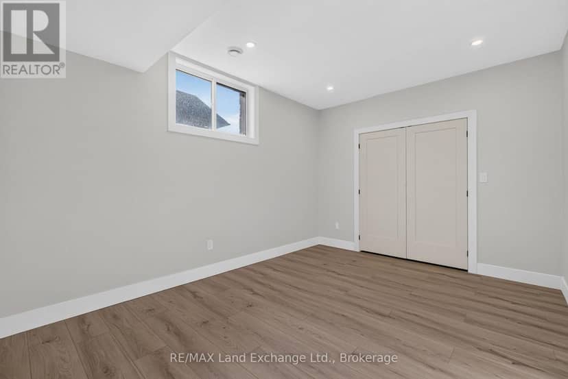 48 McTavish Crescent — photo 34 of 40