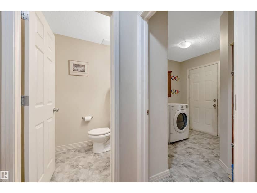 1764 Melrose Cr SW — photo 25 of 40