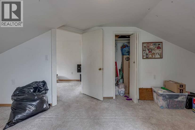 2114 Township Road 372 — photo 17 of 40