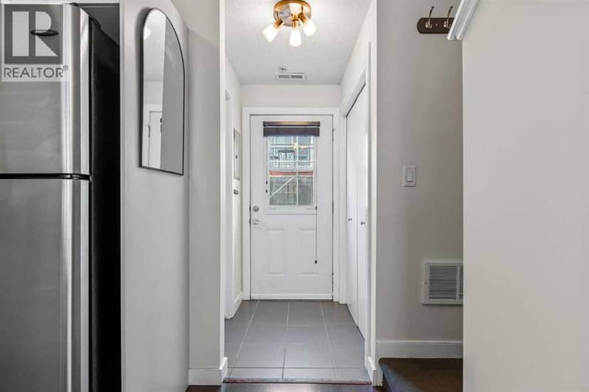 208, 2426 34 Avenue SW, Calgary, photo 2