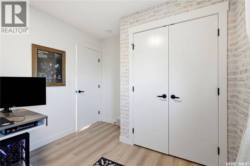 302 Chelsom MANOR — photo 33 of 40