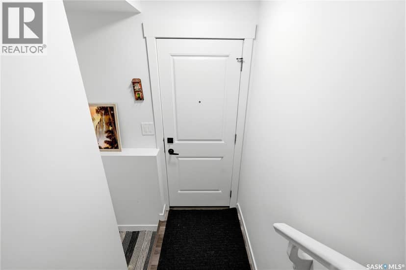 302 Chelsom MANOR — photo 34 of 40