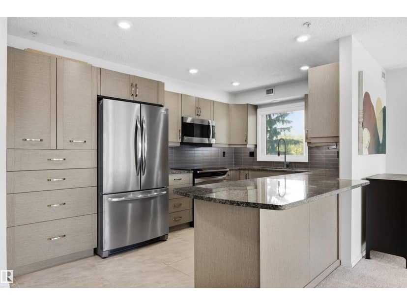 #309 8909 100 ST NW, Edmonton, photo 4