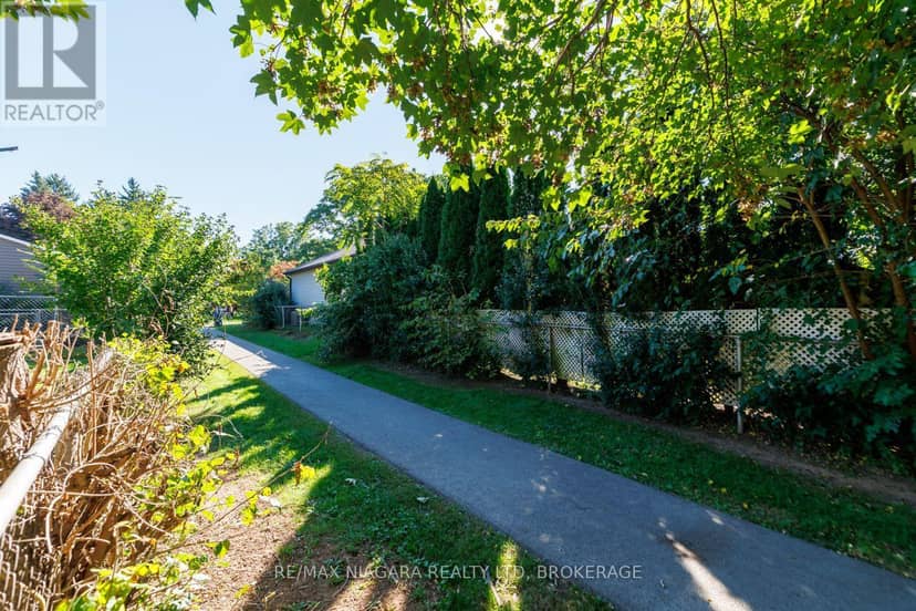 6424 Corwin Crescent — photo 33 of 35