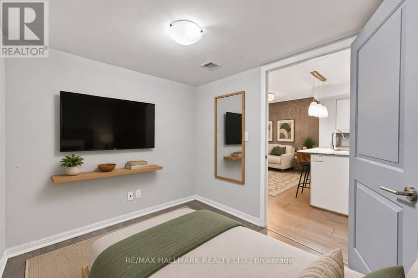 706 - 35 Bastion Street — photo 11 of 31