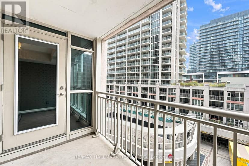 706 - 35 Bastion Street — photo 18 of 31
