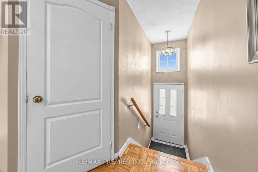 602 - 1400 The Esplanade N, Pickering, photo 2