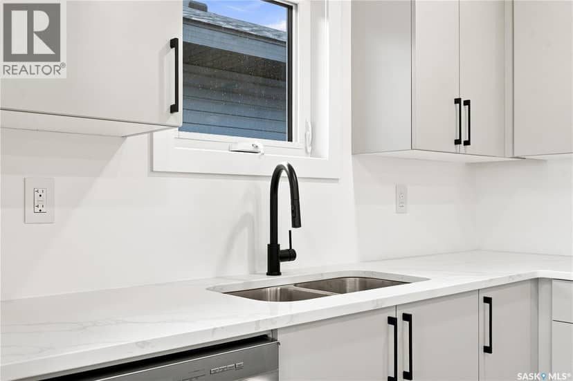443 Stehwien STREET — photo 14 of 40