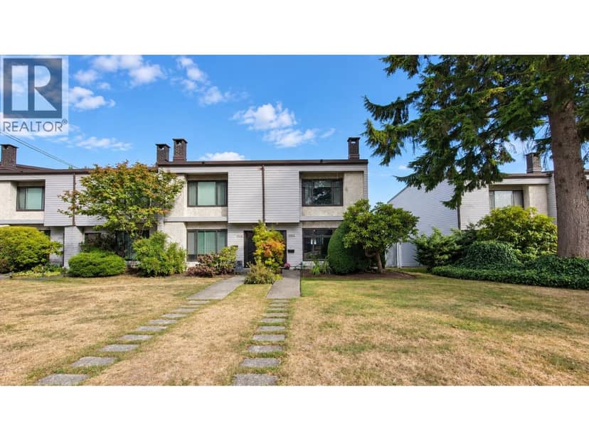 3352 VINCENT STREET, Port Coquitlam