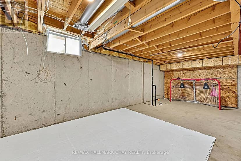 121 Taylor Drive — photo 33 of 40